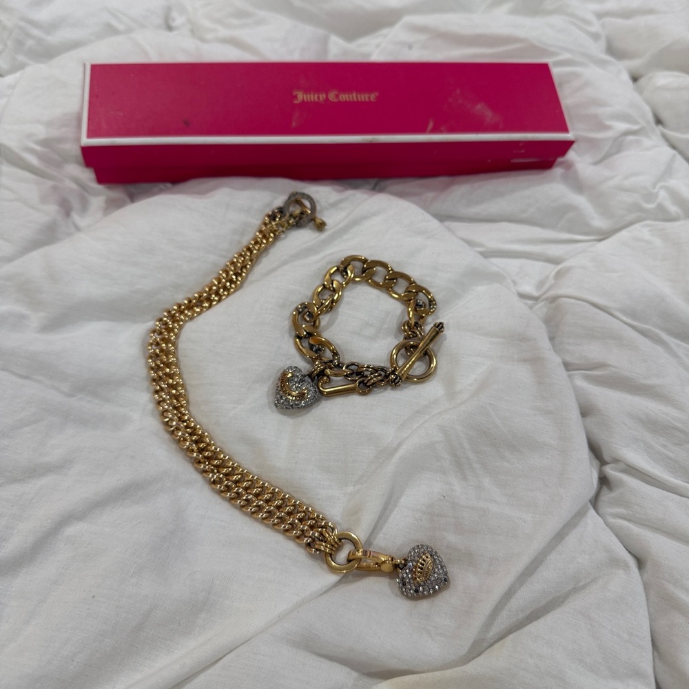 COPY - Juicy Couture VINTAGE Y2K Gold Bracelet & Necklace Set with Heart Charms